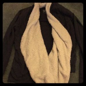 Sweater/cardigan